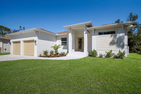 House in Port Charlotte, Florida 3 bedrooms, 202.99 sq.m. № 848662 - photo 1