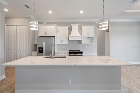 House in Port Charlotte, Florida 3 bedrooms, 202.99 sq.m. № 848662 - photo 8