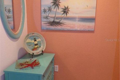 Condo in Punta Gorda, Florida, 2 bedrooms  № 2097895 - photo 2