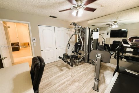 Villa ou maison à vendre à Cooper City, Floride: 3 chambres, 190.73 m2 № 2189801 - photo 20