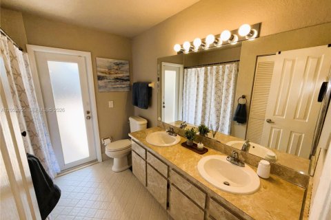 Villa ou maison à vendre à Cooper City, Floride: 3 chambres, 190.73 m2 № 2189801 - photo 24