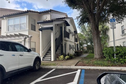 Condo in Orlando, Florida, 2 bedrooms № 2391239 - photo 3