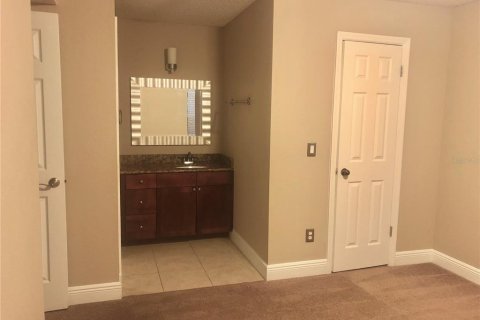 Condo in Orlando, Florida, 2 bedrooms № 2391239 - photo 18