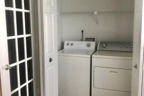 Condo in Orlando, Florida, 2 bedrooms № 2391239 - photo 15
