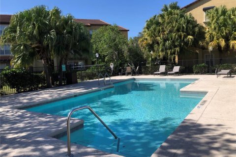 Condo in Orlando, Florida, 2 bedrooms № 2391239 - photo 28