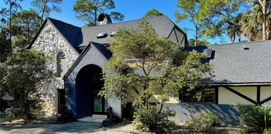 Casa en Loxahatchee Groves, Florida 4 dormitorios, 305.46 m2 № 2001502