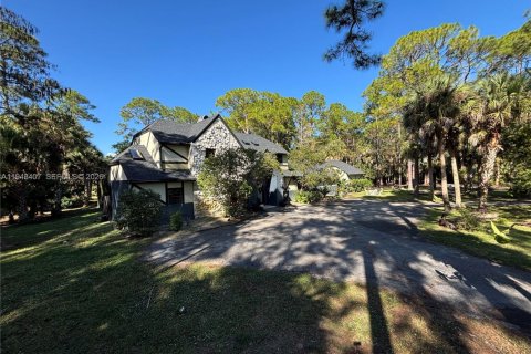 Casa en venta en Loxahatchee Groves, Florida, 4 dormitorios, 305.46 m2 № 2001502 - foto 9