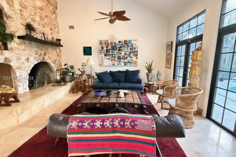 Casa en venta en Loxahatchee Groves, Florida, 4 dormitorios, 305.46 m2 № 2001502 - foto 3