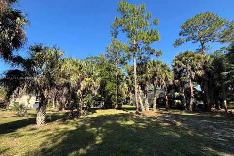 Casa en venta en Loxahatchee Groves, Florida, 4 dormitorios, 305.46 m2 № 2001502 - foto 10