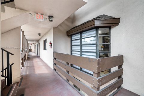Adosado en venta en Plantation, Florida, 3 dormitorios, 170.94 m2 № 1895547 - foto 6