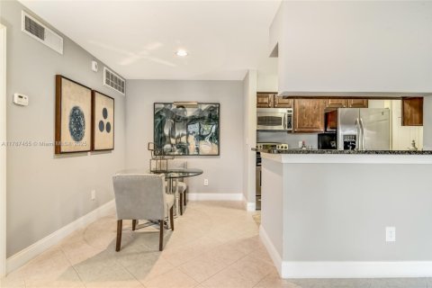 Apartment in Boca Raton, Florida 1 bedroom, 63.17 sq.m. № 1645047 - photo 8