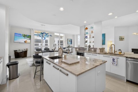 Condo in Riviera Beach, Florida, 3 bedrooms  № 2249723 - photo 12