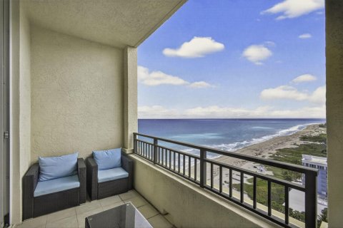 Condo in Riviera Beach, Florida, 3 bedrooms  № 2249723 - photo 2