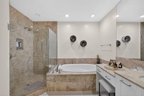 Condo in Riviera Beach, Florida, 3 bedrooms  № 2249723 - photo 15