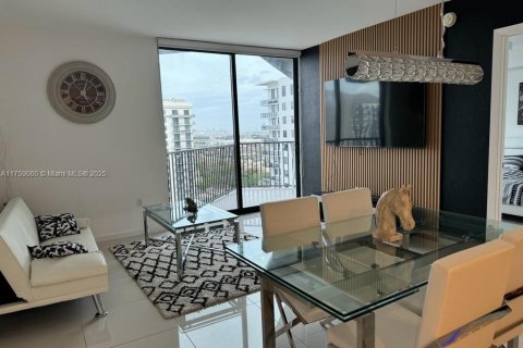 Condo in Doral, Florida, 2 bedrooms  № 1860478 - photo 12