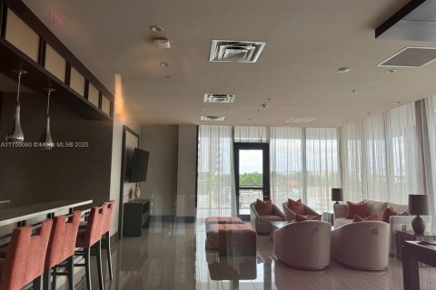 Condo in Doral, Florida, 2 bedrooms  № 1860478 - photo 17