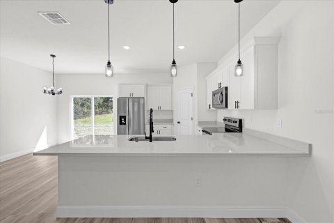 House in Ocala, Florida 4 bedrooms, 170.29 sq.m. № 1883263 - photo 11