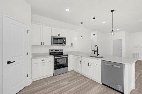 House in Ocala, Florida 4 bedrooms, 170.29 sq.m. № 1883263 - photo 9