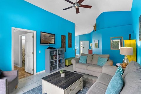 Casa en venta en Kissimmee, Florida, 4 dormitorios, 153.29 m2 № 1873194 - foto 5