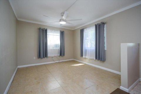 Villa ou maison à louer à Orlando, Floride: 2 chambres, 113.53 m2 № 2413848 - photo 13
