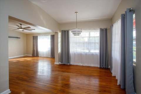 Villa ou maison à louer à Orlando, Floride: 2 chambres, 113.53 m2 № 2413848 - photo 5