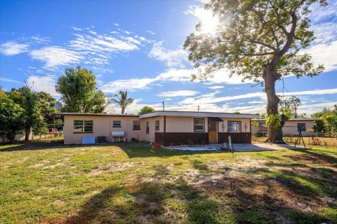 Villa ou maison à louer à Orlando, Floride: 2 chambres, 113.53 m2 № 2413848 - photo 20
