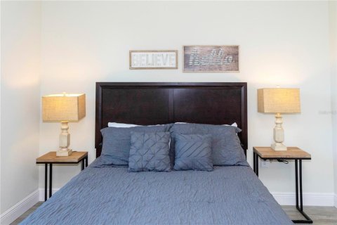 Townhouse in Kissimmee, Florida 5 bedrooms, 210.42 sq.m. № 1742752 - photo 21