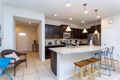 Townhouse in Kissimmee, Florida 5 bedrooms, 210.42 sq.m. № 1742752 - photo 27