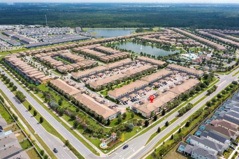 Townhouse in Kissimmee, Florida 5 bedrooms, 210.42 sq.m. № 1742752 - photo 2