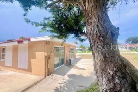 House in Ormond Beach, Florida 3 bedrooms, 104.52 sq.m. № 1899406 - photo 6