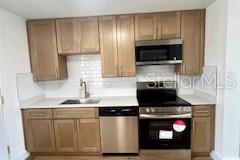 House in Ormond Beach, Florida 3 bedrooms, 104.52 sq.m. № 1899406 - photo 12