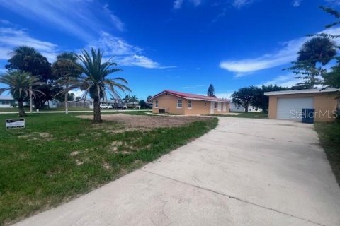 House in Ormond Beach, Florida 3 bedrooms, 104.52 sq.m. № 1899406 - photo 2