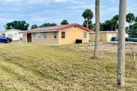House in Ormond Beach, Florida 3 bedrooms, 104.52 sq.m. № 1899406 - photo 4