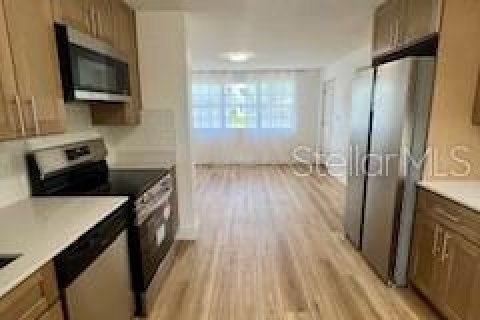House in Ormond Beach, Florida 3 bedrooms, 104.52 sq.m. № 1899406 - photo 11