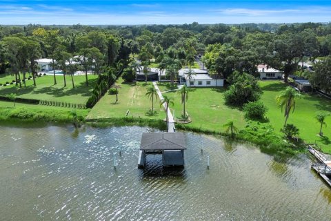 House in Orlando, Florida 5 bedrooms, 407.75 sq.m. № 1851009 - photo 3