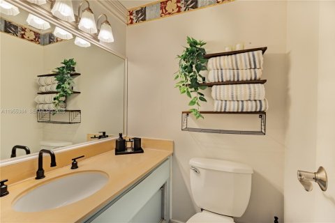 Condominio en alquiler en Sunny Isles Beach, Florida, 1 dormitorio, 70.79 m2 № 2011762 - foto 14