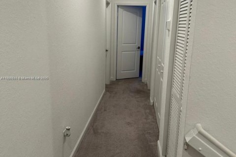 Adosado en venta en Homestead, Florida, 4 dormitorios, 169.08 m2 № 1745704 - foto 8