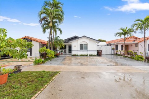 Дом в Хайалиа, Флорида 3 спальни, 133.22м2 № 2006466