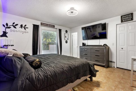 Casa en venta en Kissimmee, Florida, 3 dormitorios, 111.67 m2 № 1905493 - foto 11