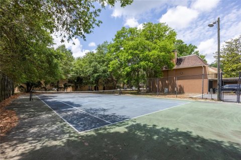 Condo in Gainesville, Florida, 2 bedrooms  № 1684606 - photo 24