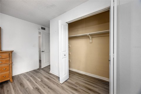 Condo in Gainesville, Florida, 2 bedrooms  № 1684606 - photo 15