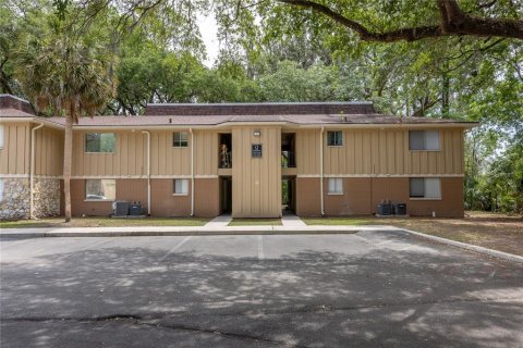 Condo in Gainesville, Florida, 2 bedrooms  № 1684606 - photo 2