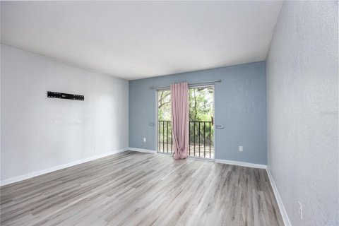 Condo in Gainesville, Florida, 2 bedrooms  № 1684606 - photo 4