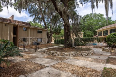 Condo in Gainesville, Florida, 2 bedrooms  № 1684606 - photo 18