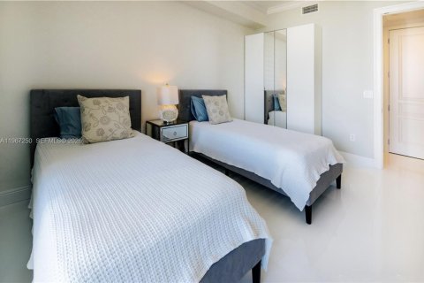 Copropriété à louer à Sunny Isles Beach, Floride: 3 chambres, 177.35 m2 № 2081379 - photo 15