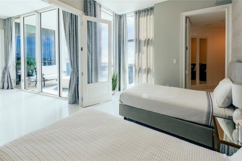 Copropriété à louer à Sunny Isles Beach, Floride: 3 chambres, 177.35 m2 № 2081379 - photo 29