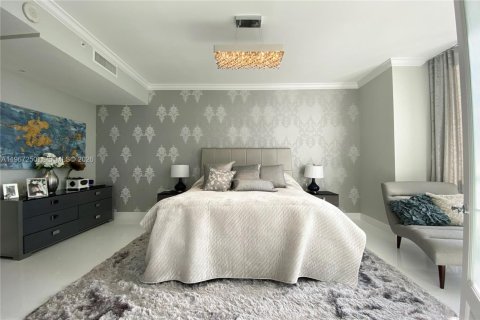 Copropriété à louer à Sunny Isles Beach, Floride: 3 chambres, 177.35 m2 № 2081379 - photo 5