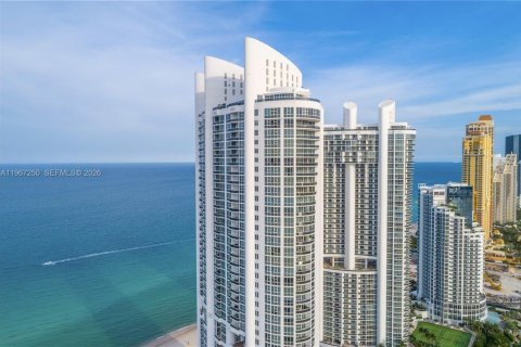Copropriété à louer à Sunny Isles Beach, Floride: 3 chambres, 177.35 m2 № 2081379 - photo 27