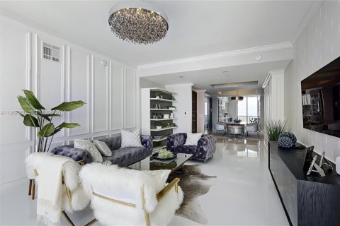 Copropriété à louer à Sunny Isles Beach, Floride: 3 chambres, 177.35 m2 № 2081379 - photo 28