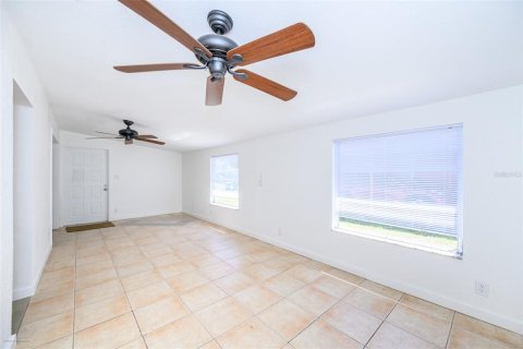 Villa ou maison à louer à Port Charlotte, Floride: 2 chambres, 111.85 m2 № 2220530 - photo 14